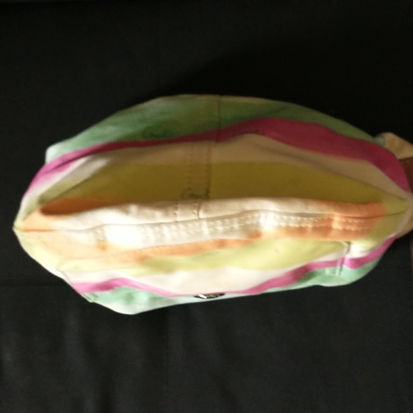 Coach - Picture 8 of 8